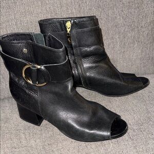 Chic Black Leather Peep-Toe Ankle Booties